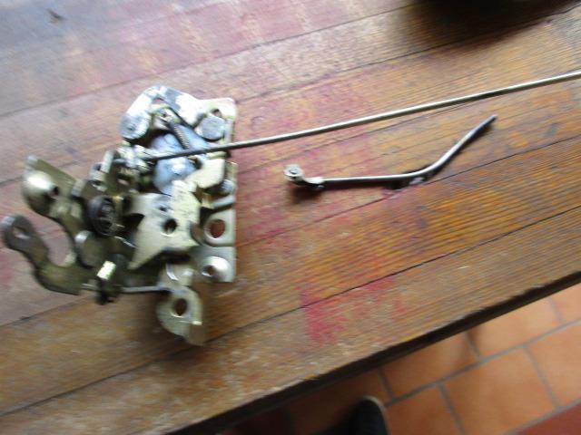 Serrure porte droite Lancia Flavia 2000 Coupè LesAnciennes.com