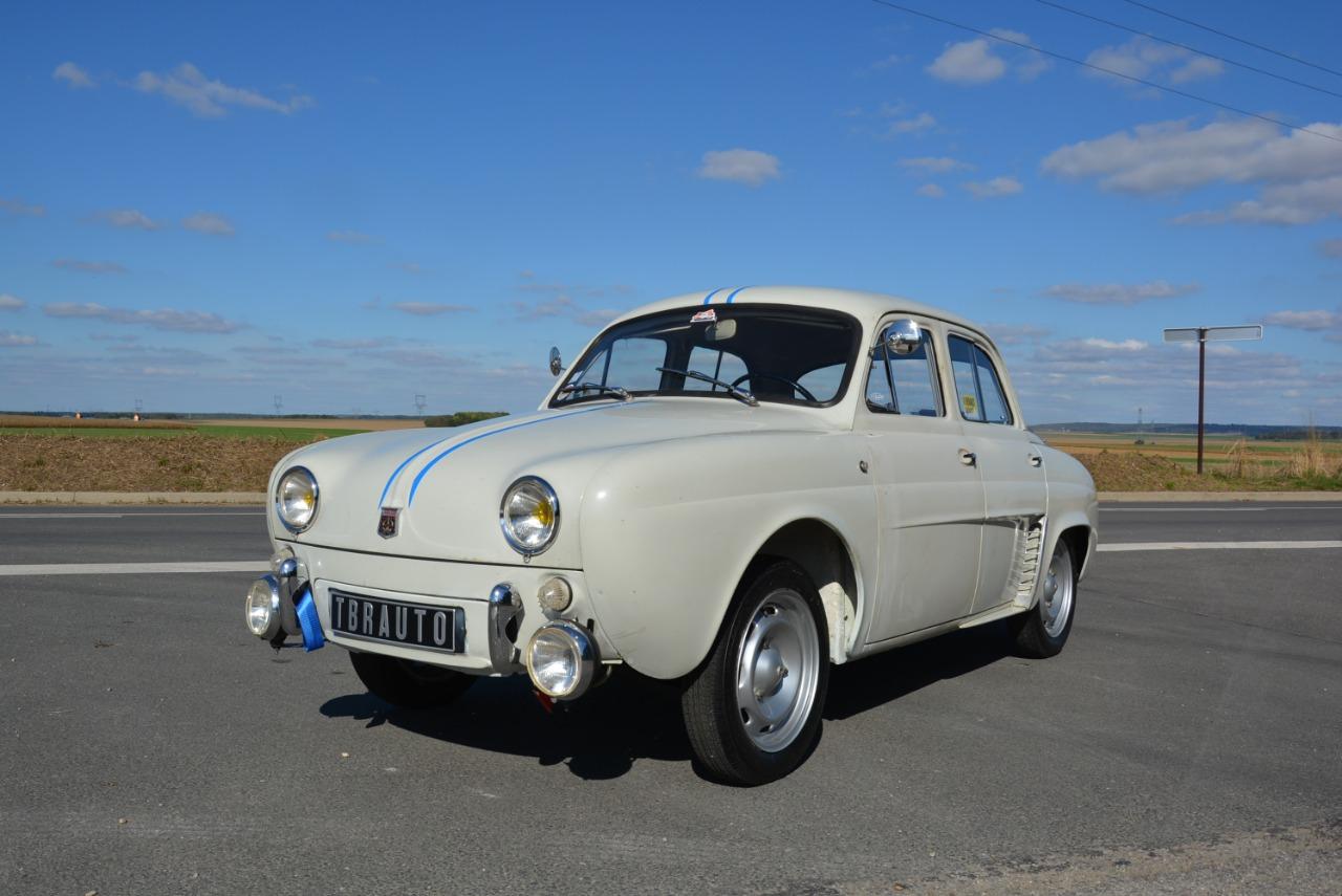 RENAULT Dauphine R1090 style R1093 - 1962 LesAnciennes.com
