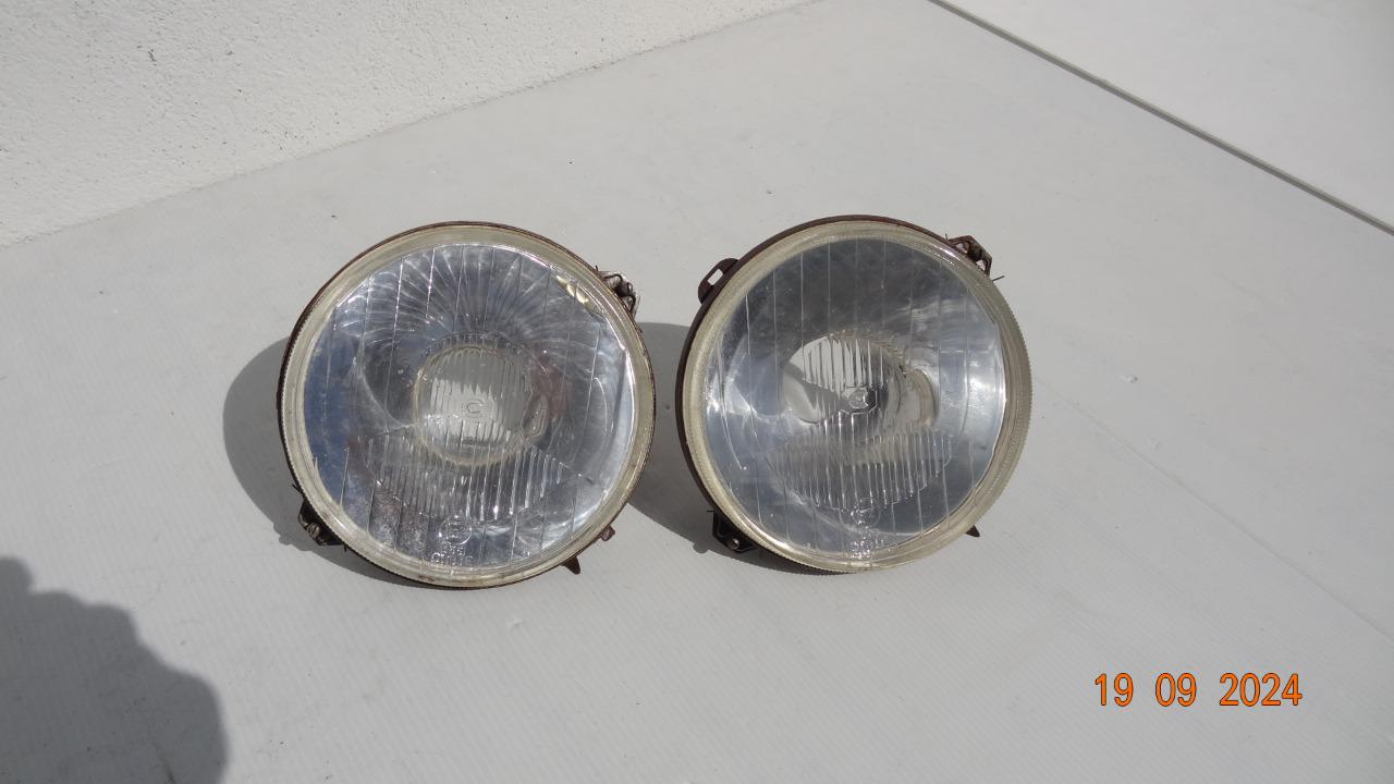 Optiques de phare RENAULT 4 (R4) LesAnciennes.com