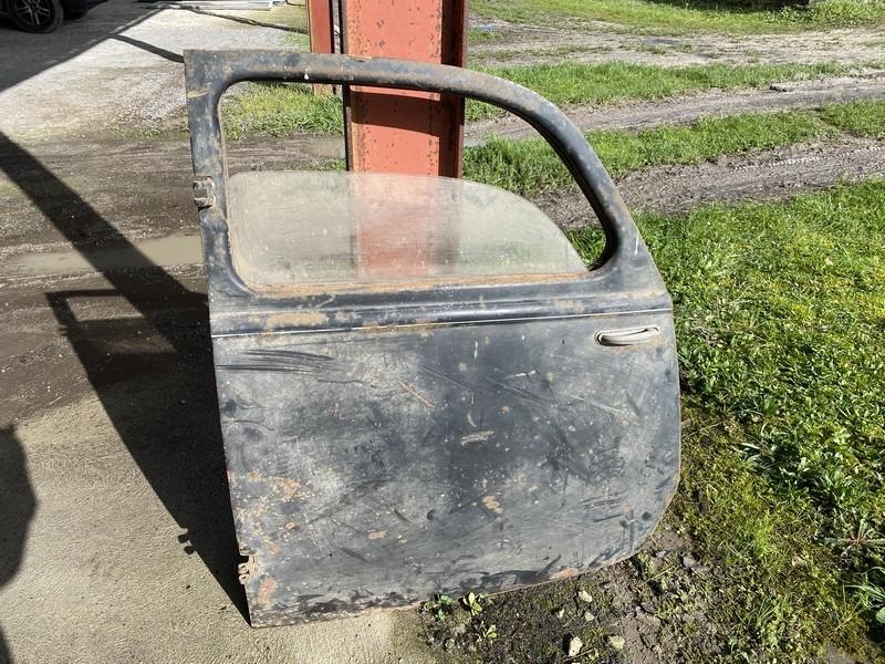 Porte de PEUGEOT 402 LesAnciennes.com