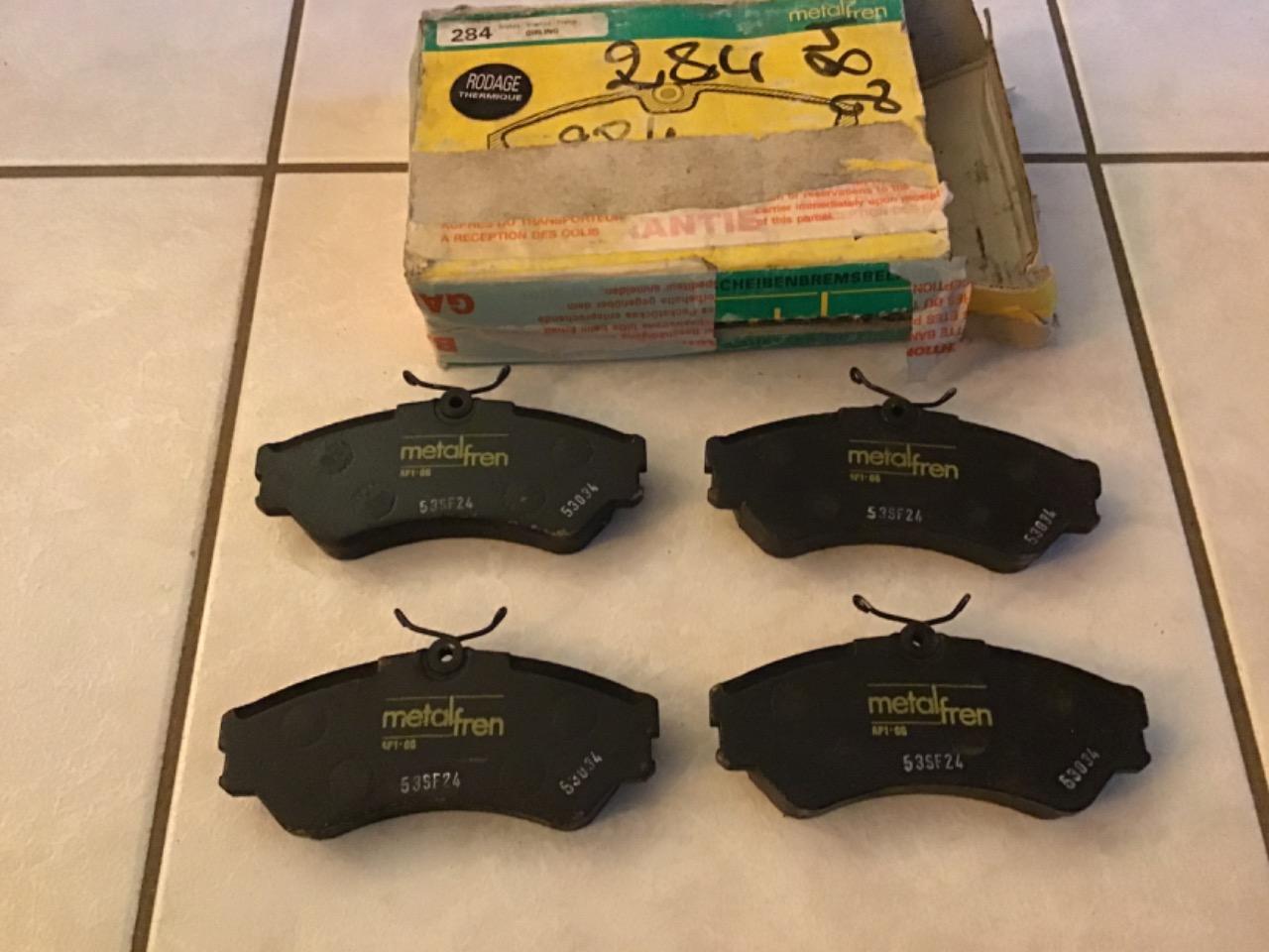 PLAQUETTES FREINS AVANT VOLKSWAGEN TRANSPORTER T4 LesAnciennes.com