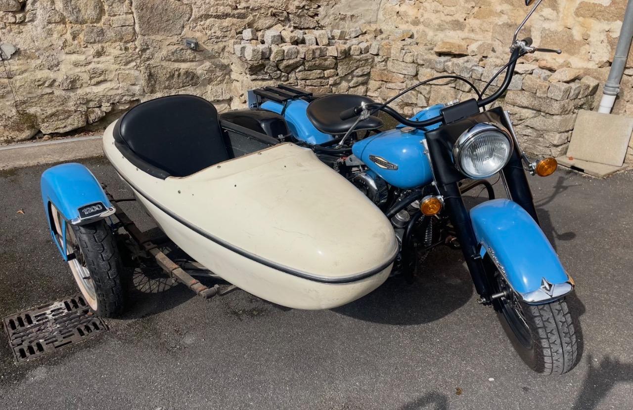 HARLEY DAVIDSON FLH - 1967 LesAnciennes.com