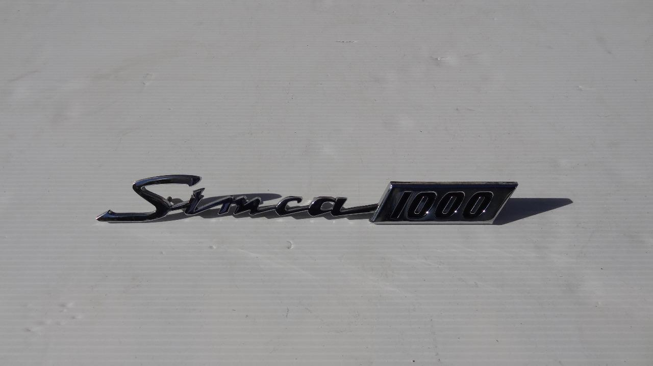 Monogramme SIMCA 1000 LesAnciennes.com