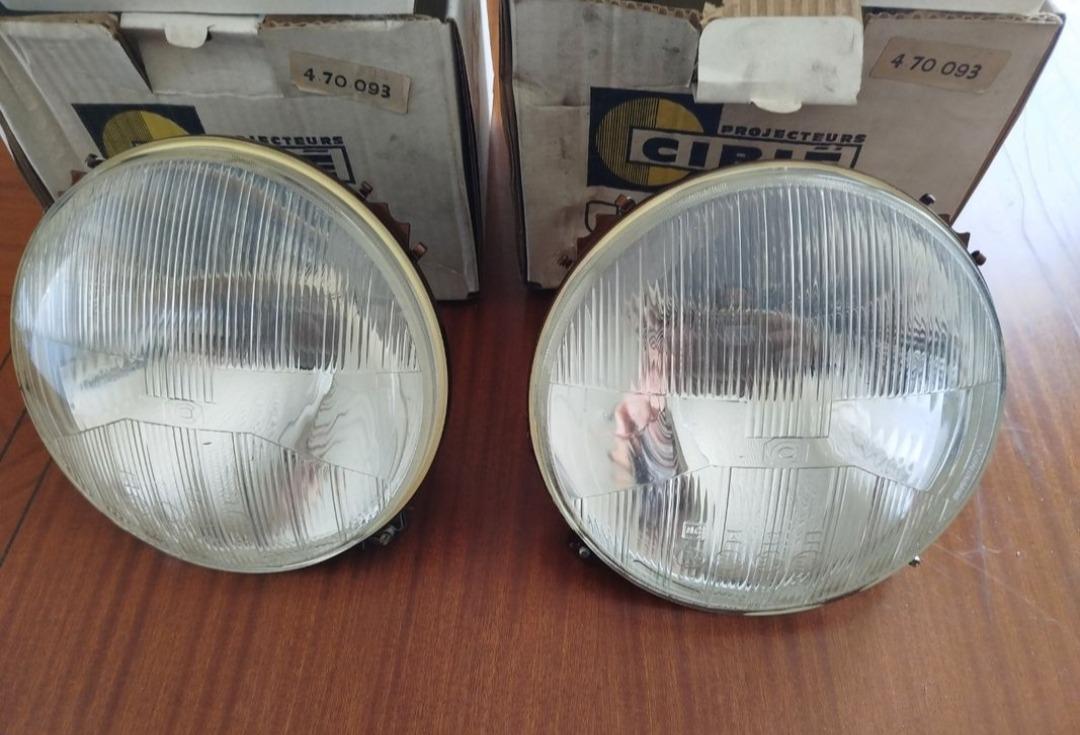 Paire de phares pour Citroen DS 21 Pallas LesAnciennes.com