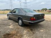 image_4-MERCEDES 230 CE - 1990