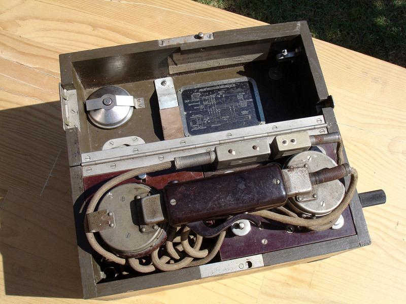 Téléphone WW2 Polni Telefonni Pristroj vz 35 LesAnciennes.com