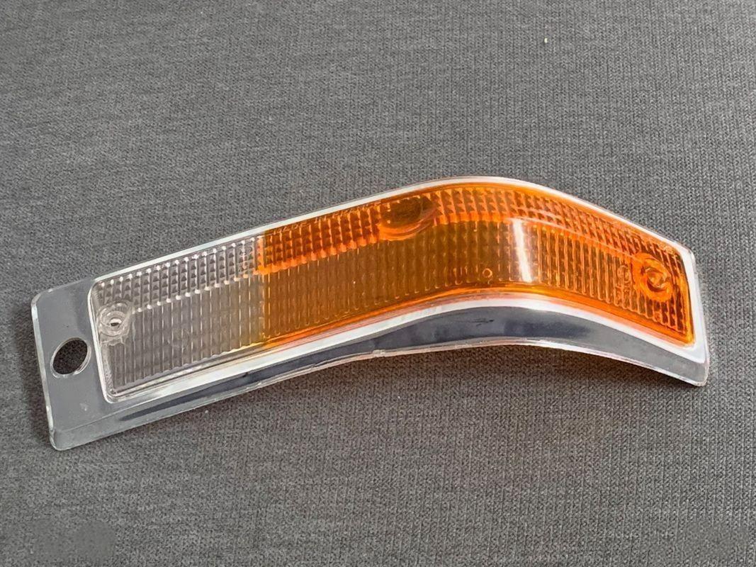 Cabochon bicolore Alpine A 310, Simca 1501, 1301 LesAnciennes.com