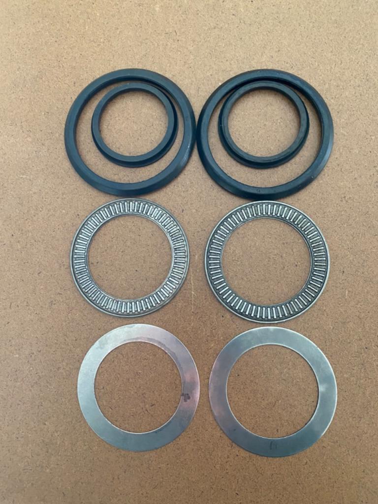 Pièces PEUGEOT 404 LesAnciennes.com