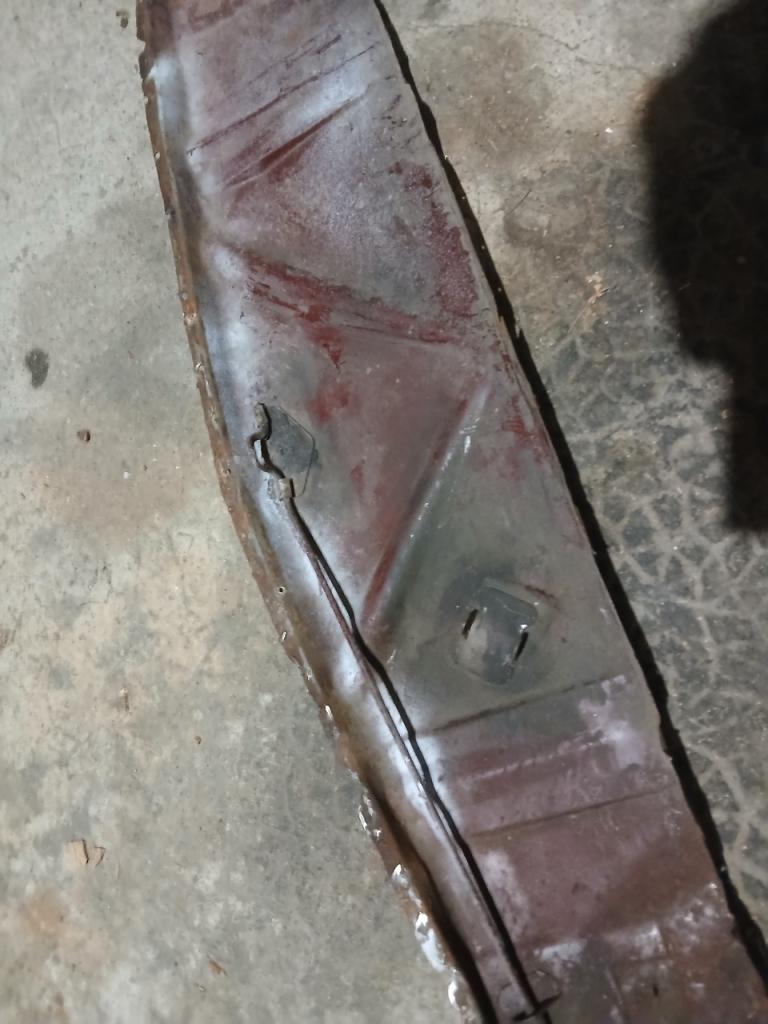 Lame de coffre avant RENAULT 8 (R8) LesAnciennes.com