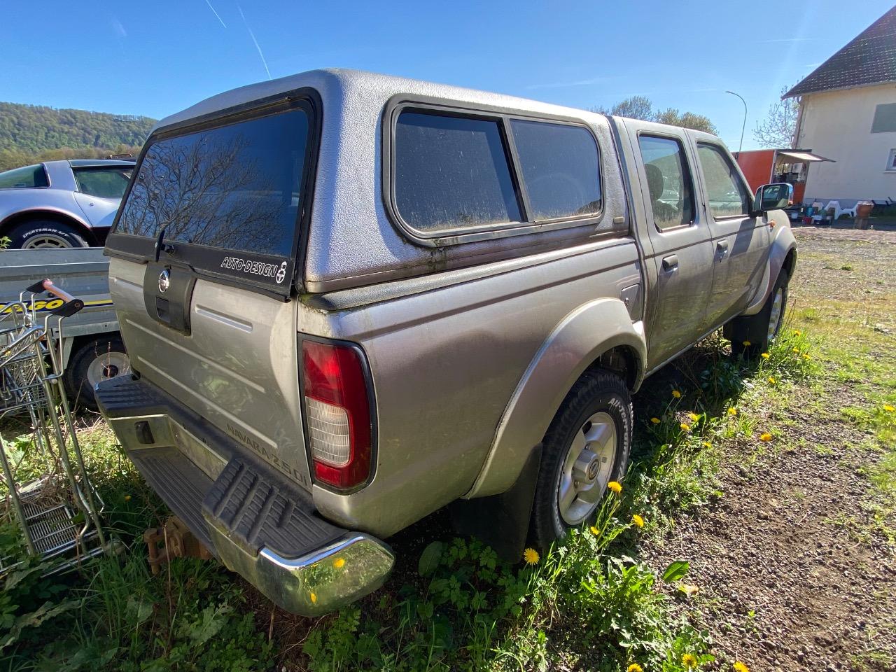 Lot de pièces NISSAN Navara LesAnciennes.com