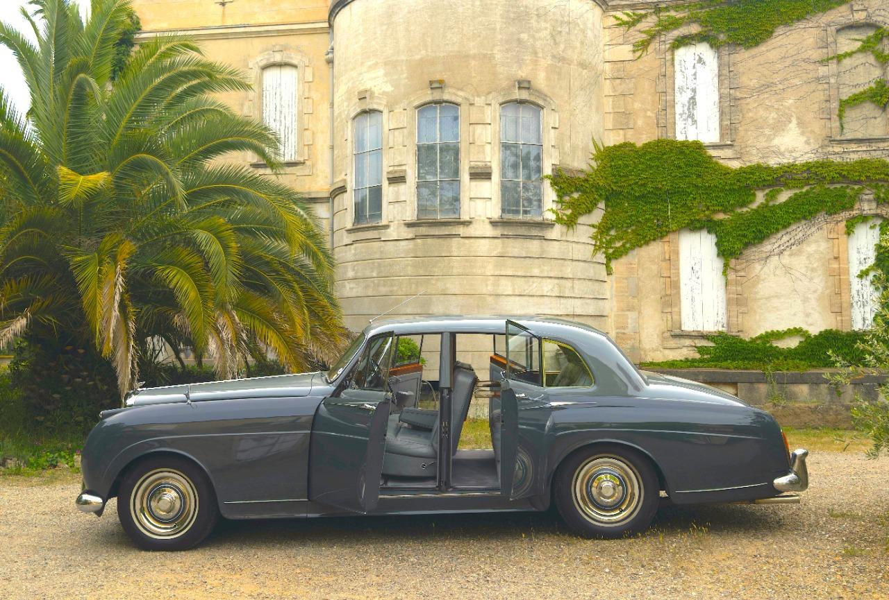 BENTLEY S1 SPORT LIGHTWEIGHT - 1957 LesAnciennes.com