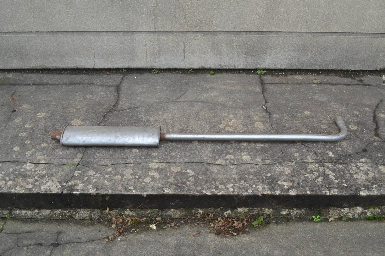 Silencieux échappement intermédiaire PEUGEOT 104 LesAnciennes.com