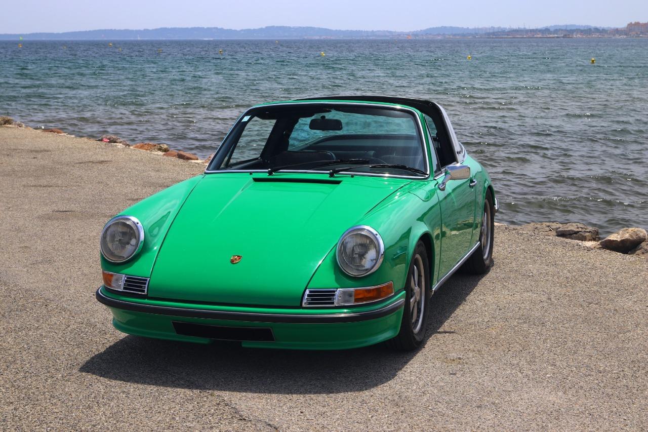 PORSCHE 911 2.4 S targa 1972 - 1972 LesAnciennes.com