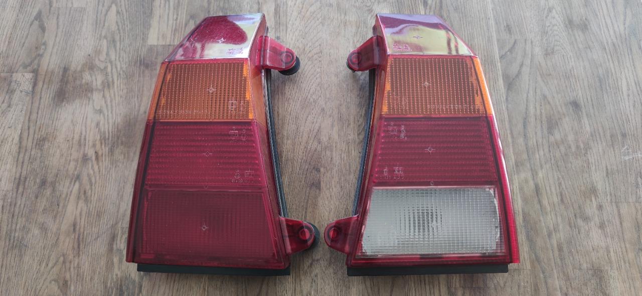Feux arrière CITROEN AX LesAnciennes.com