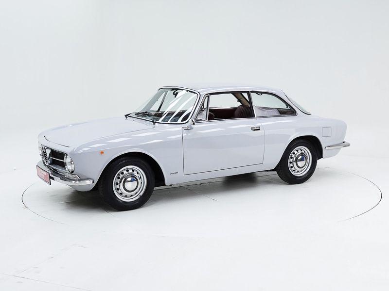 ALFA ROMEO 1300 GT Junior - 1971 LesAnciennes.com