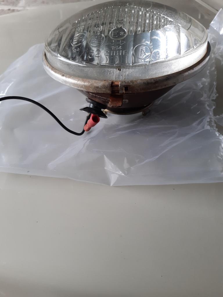 Optiques de phare CITROEN 2CV 4 LesAnciennes.com