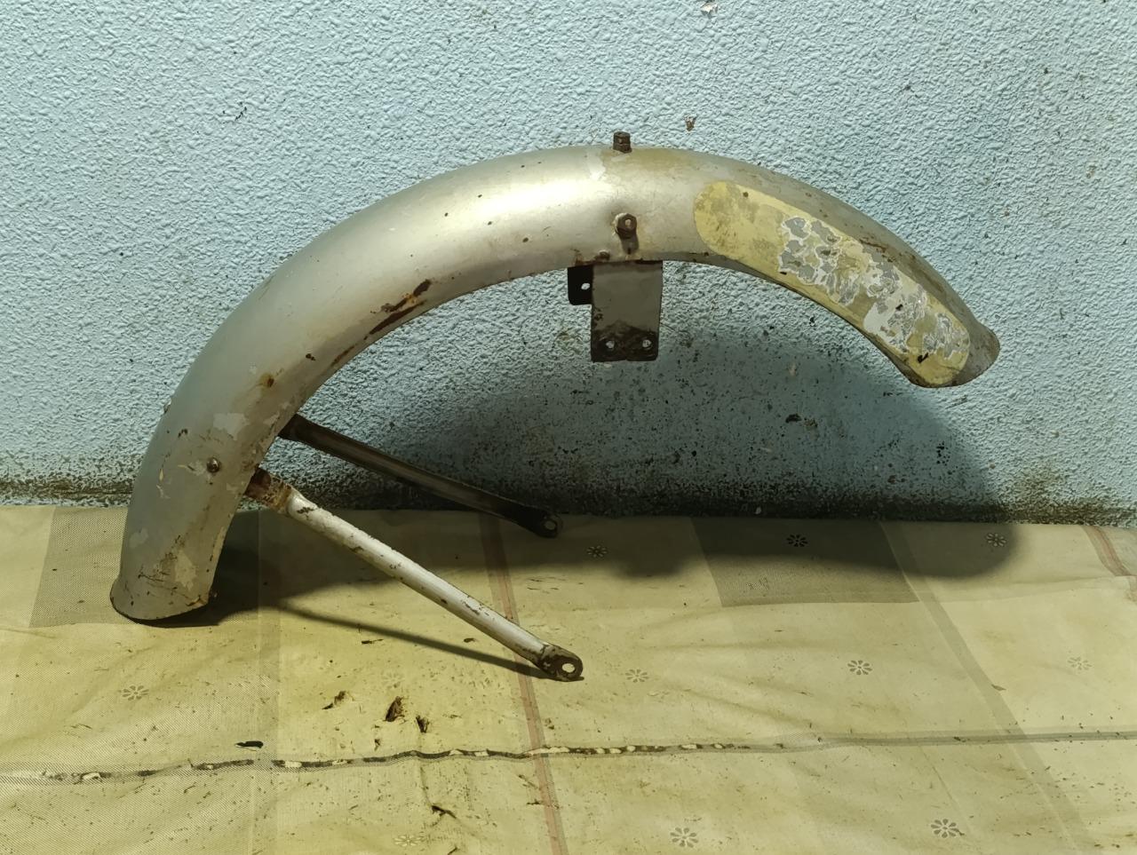 Garde-boue avant Ducati 200 Elite LesAnciennes.com