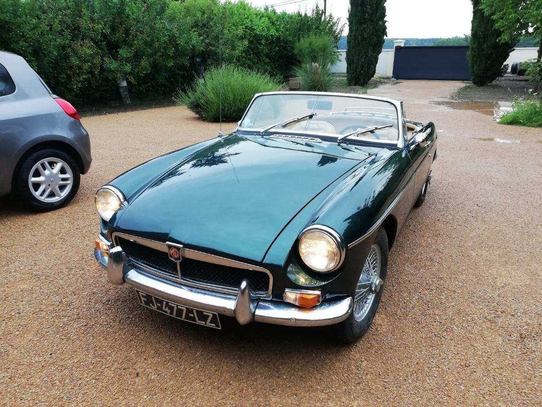 MG MGB Cabriolet - 1967 LesAnciennes.com