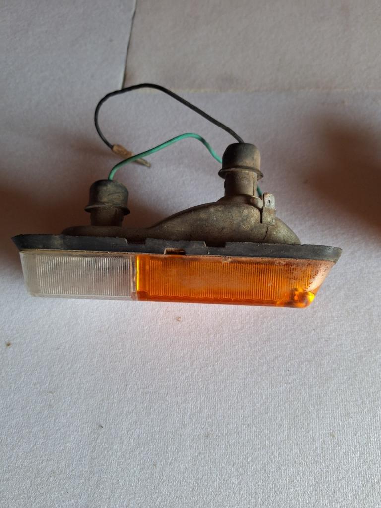 Clignotant D et G MATRA Murena LesAnciennes.com