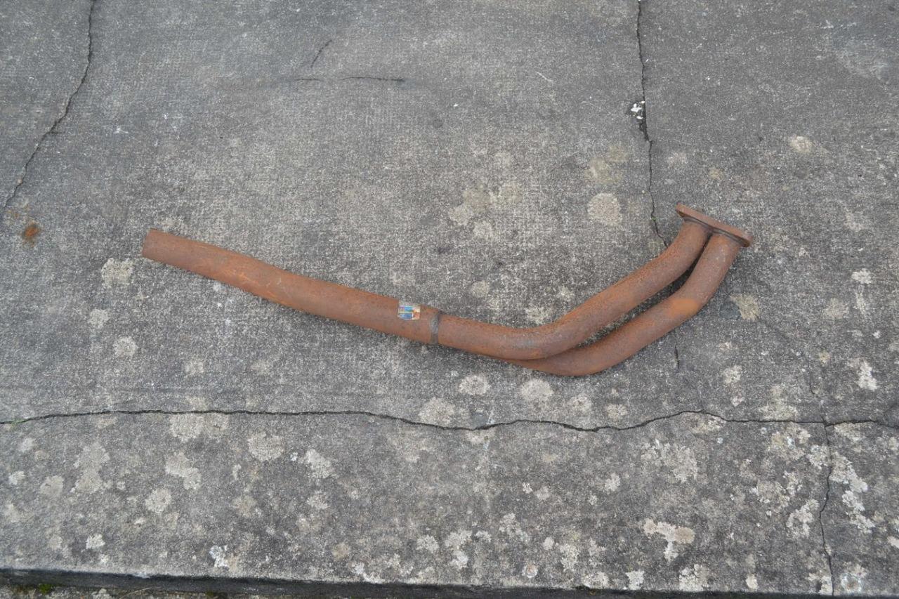 Tuyau AV, double sortie, PEUGEOT 505, neuf LesAnciennes.com