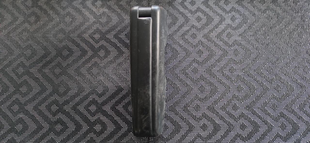 Butoir pare chocs arrière droit RENAULT 16 (R16) LesAnciennes.com