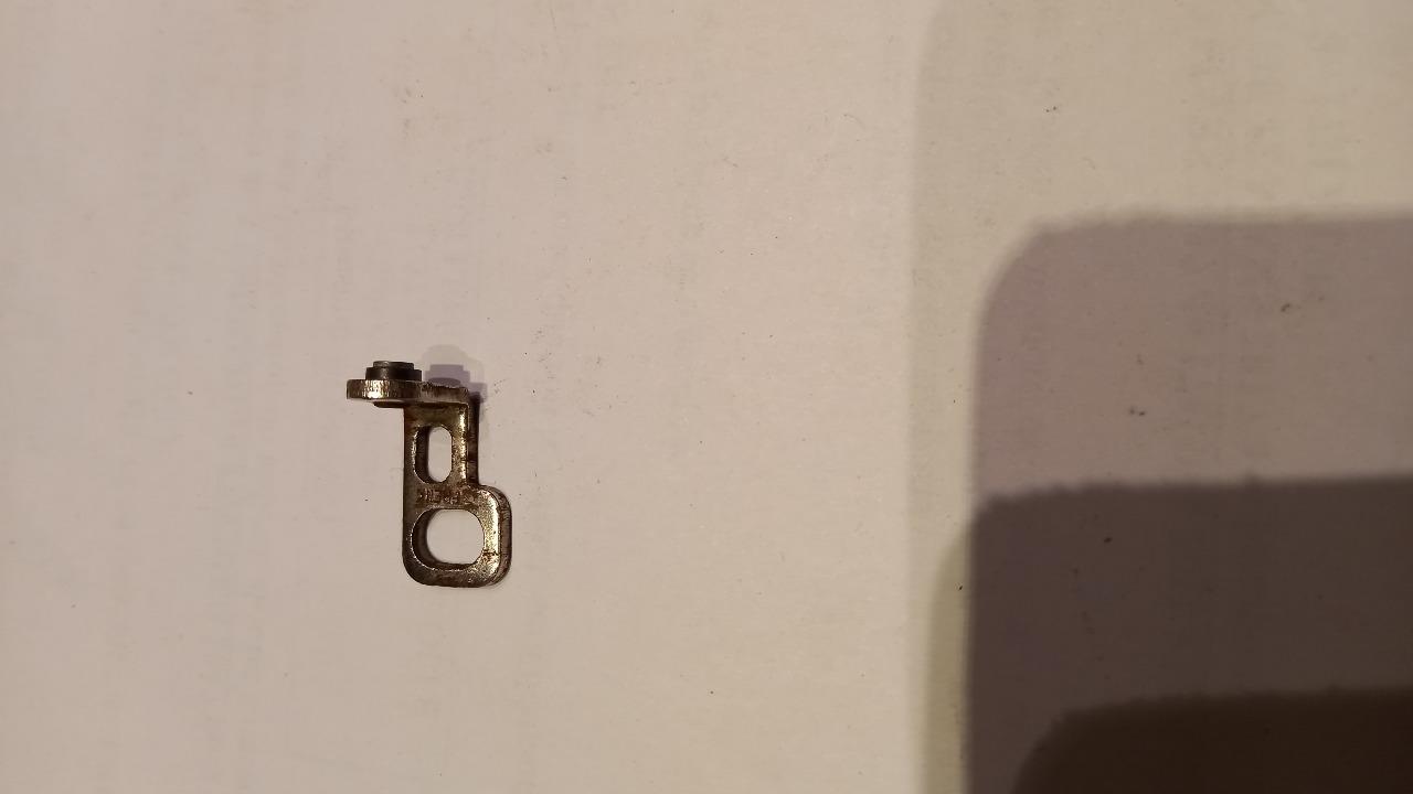 Partie fixe rupteur PEUGEOT 401 LesAnciennes.com