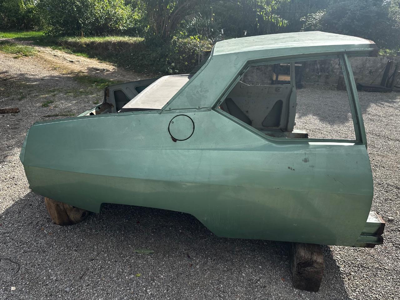 Bloc arrière CITROEN SM LesAnciennes.com