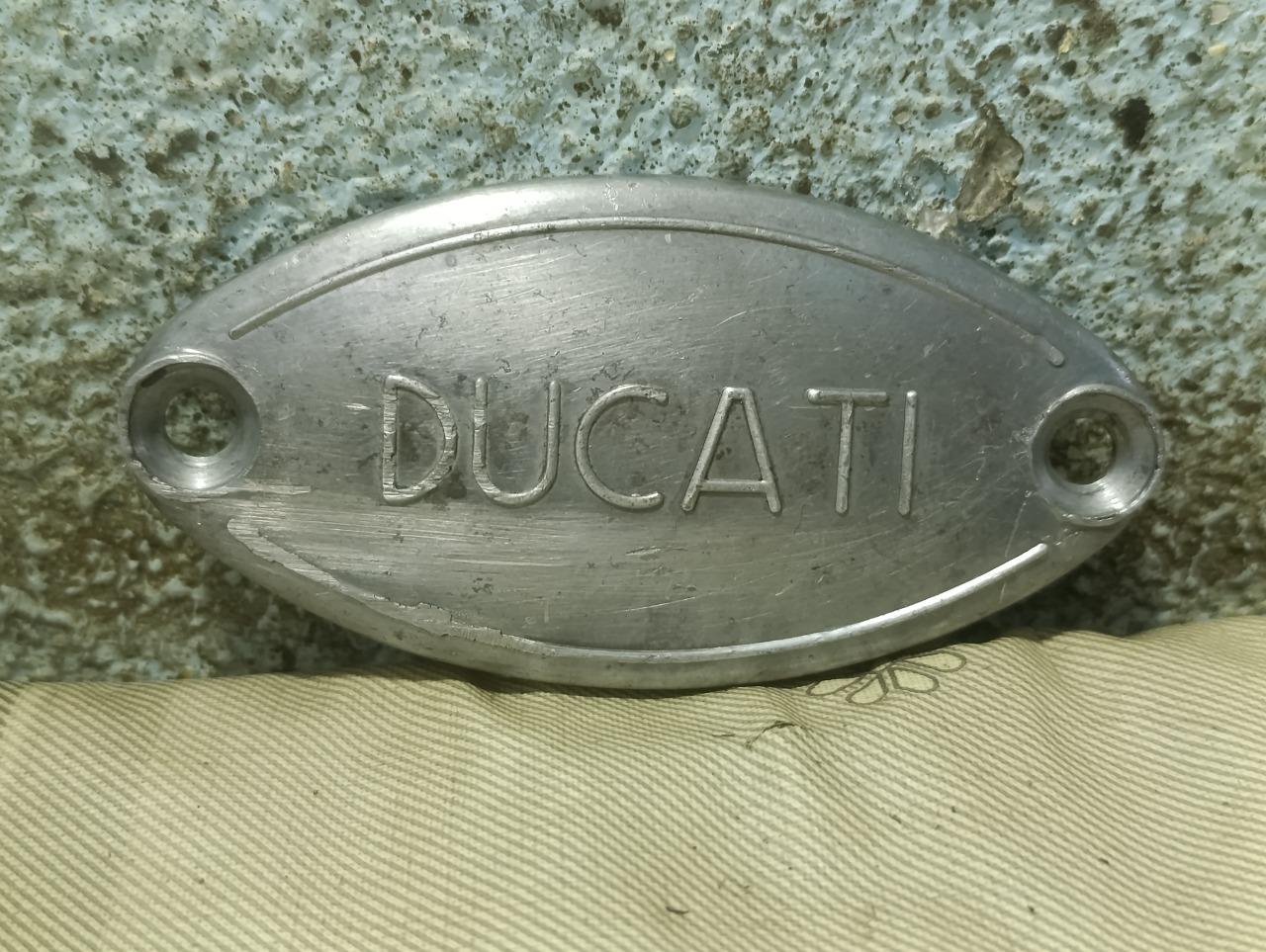 Couvercle embrayage Ducati. Ducati 125 175 200 250 LesAnciennes.com