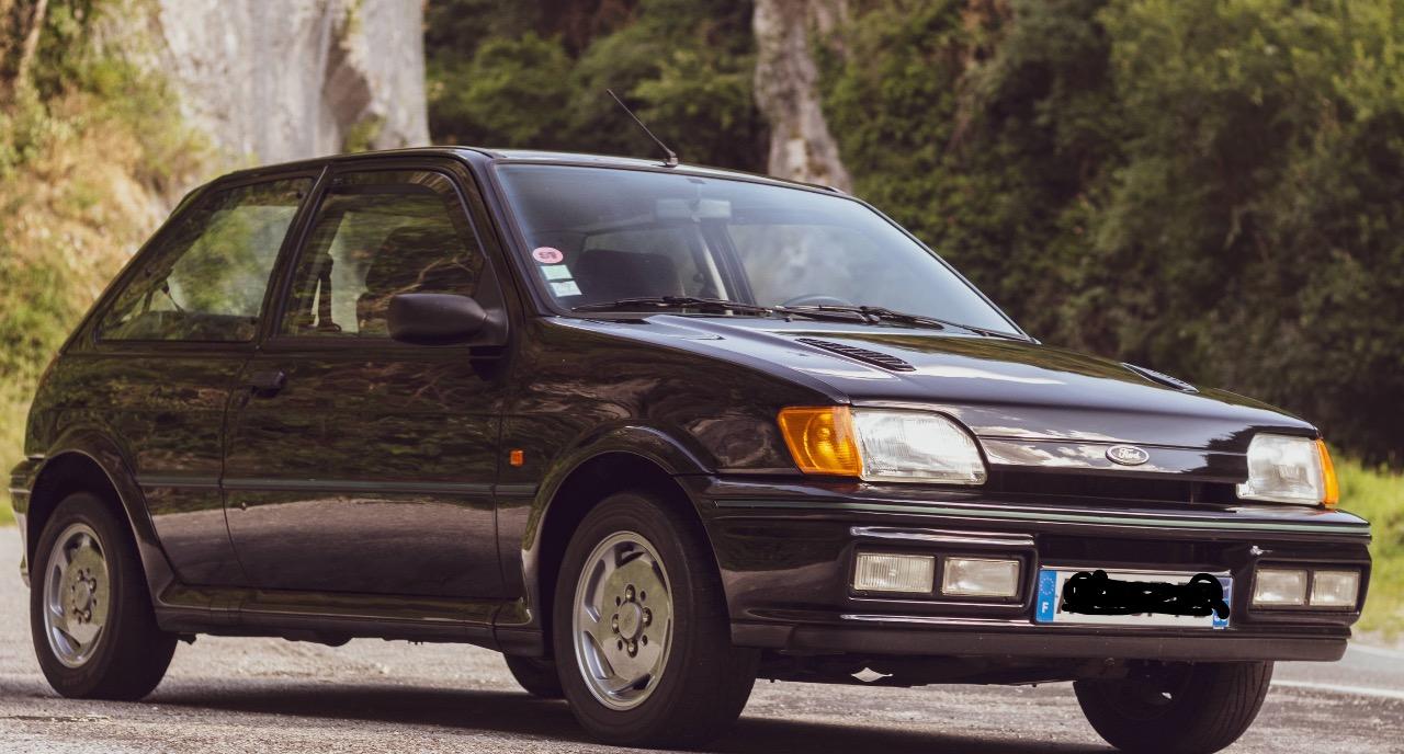 FORD Fiesta XR2i - 1991 LesAnciennes.com