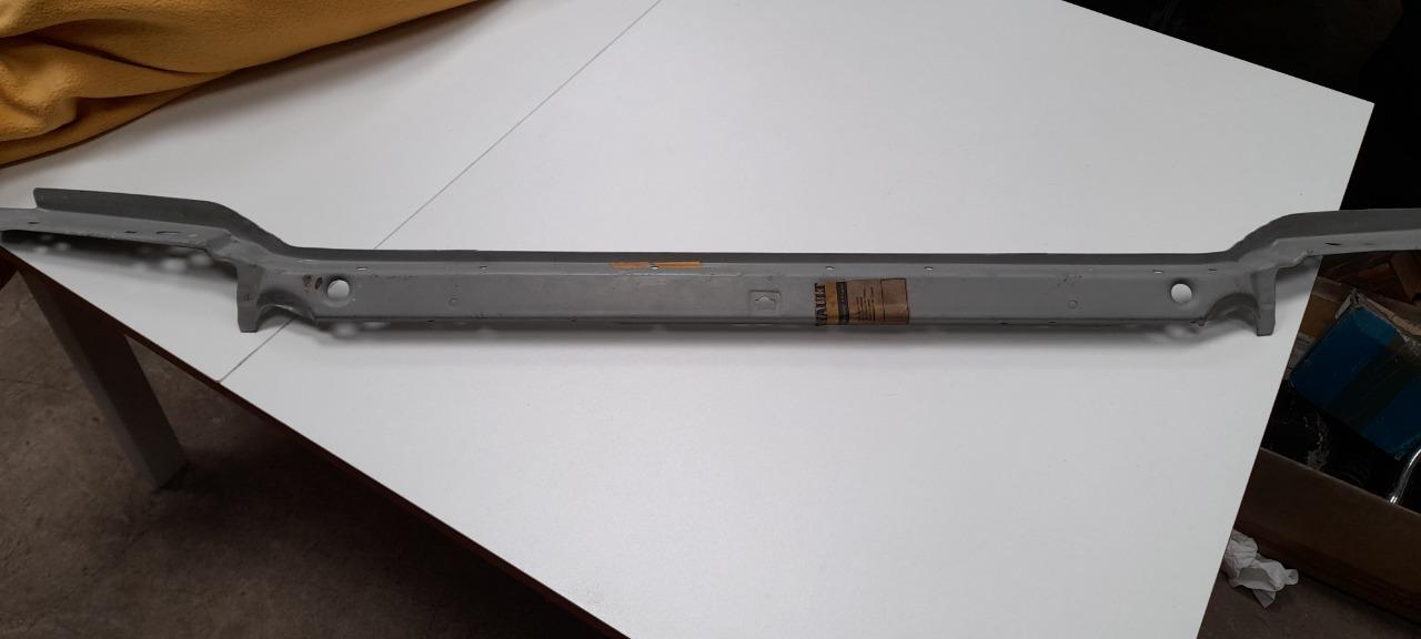 Traverse avant supérieure Renault Super 5 LesAnciennes.com