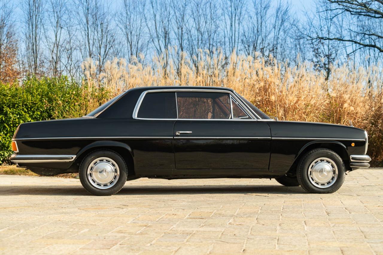 MERCEDES 250 CE - 1970 LesAnciennes.com
