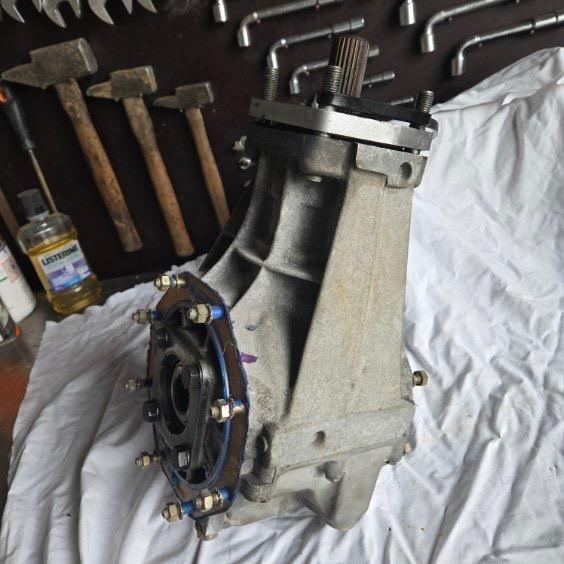 Pont PEUGEOT 504 PICK-UP LesAnciennes.com