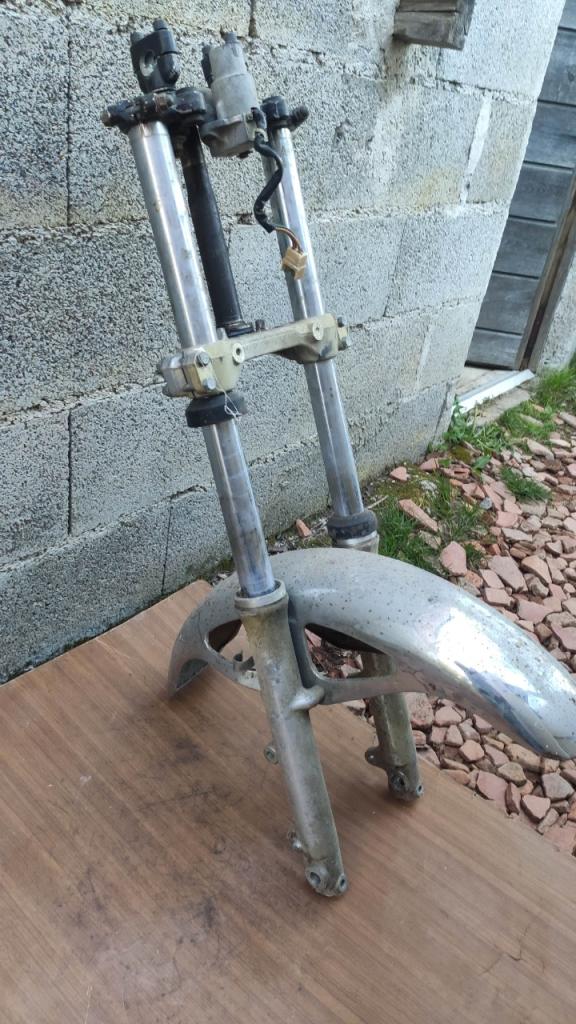 Fourche Yamaha XV 1000 TR1 LesAnciennes.com