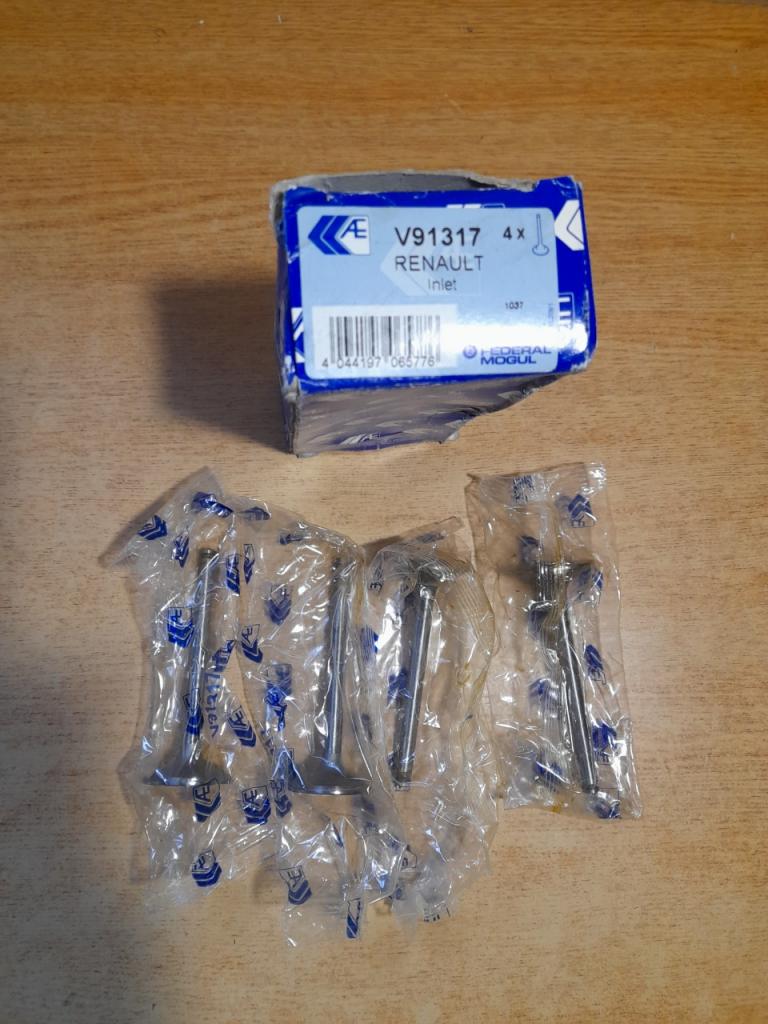 4 soupapes d'admission Renault super 5 R11 V91317 LesAnciennes.com