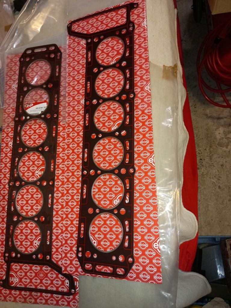 Vends 2 joints de culasse pour ALFA ROMEO 2600 LesAnciennes.com