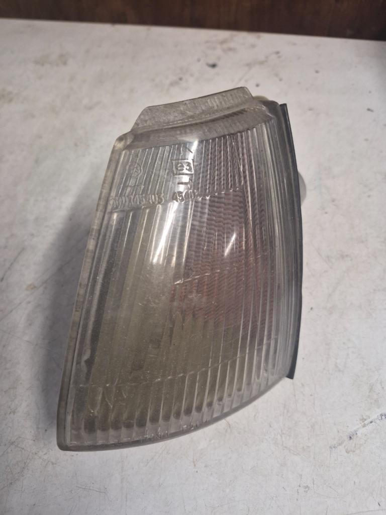 Clignotant RENAULT Clio LesAnciennes.com