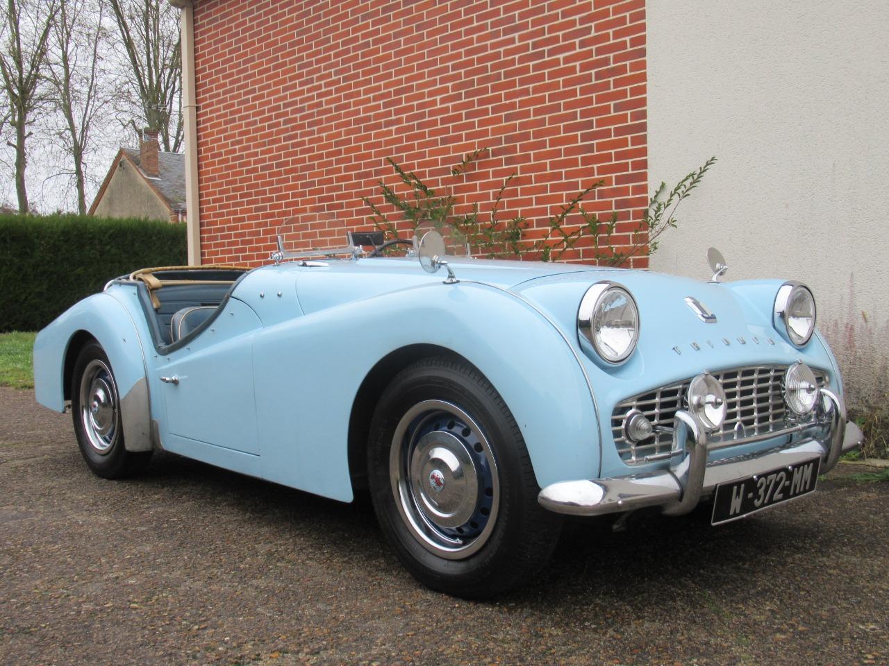 TRIUMPH TR3 - 1963 LesAnciennes.com