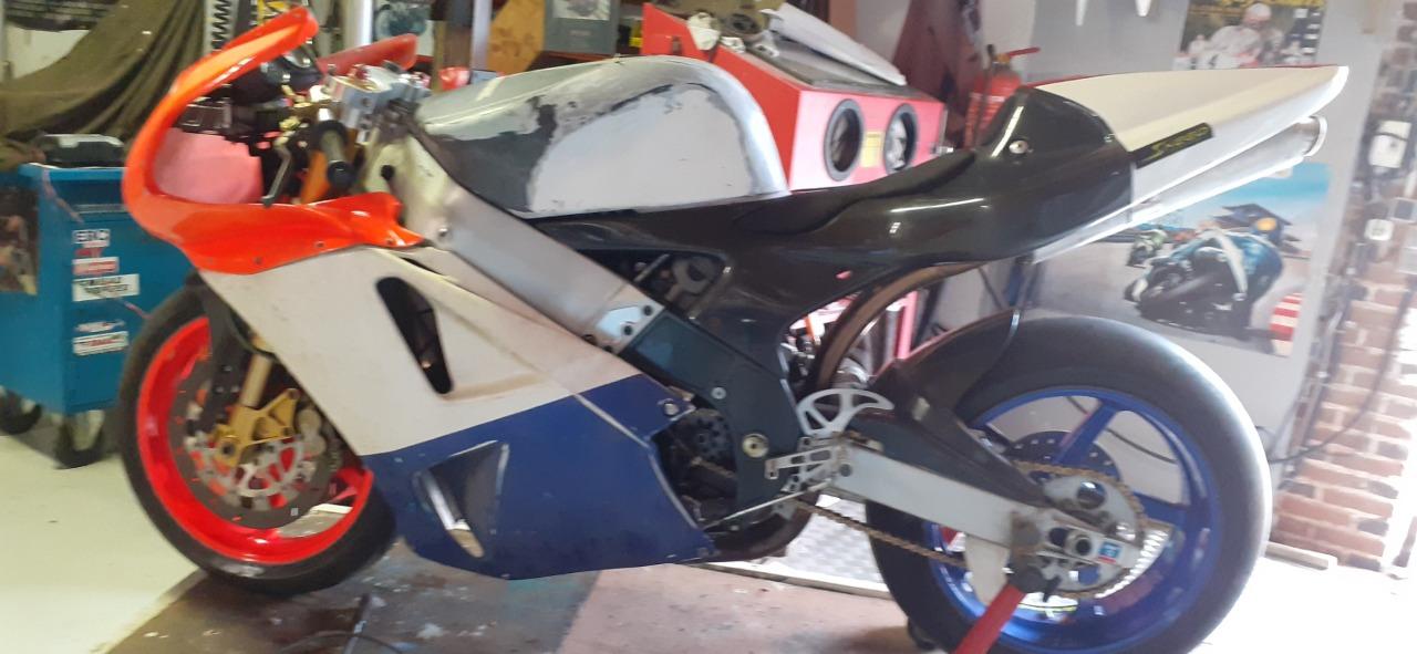 BIMOTA SB 8 R RACING LesAnciennes.com