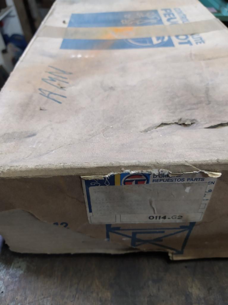 Chemise piston PEUGEOT 304 LesAnciennes.com