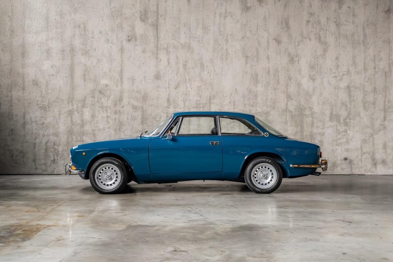 1970 Alfa Romeo 1750 GT, foto 1