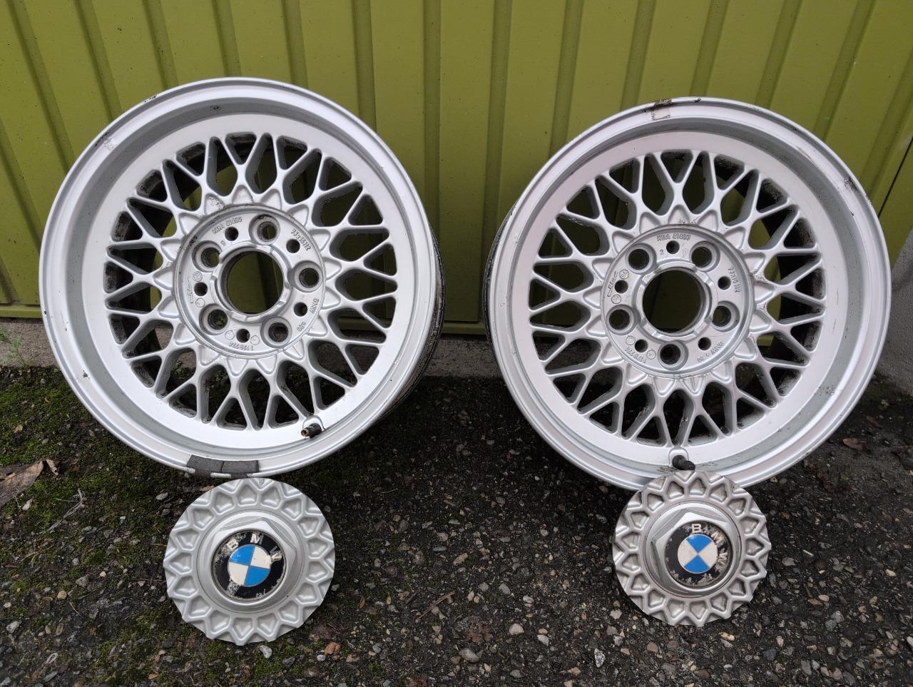 Jantes BMW type BBS 15 pouces (7J×15 H2) LesAnciennes.com