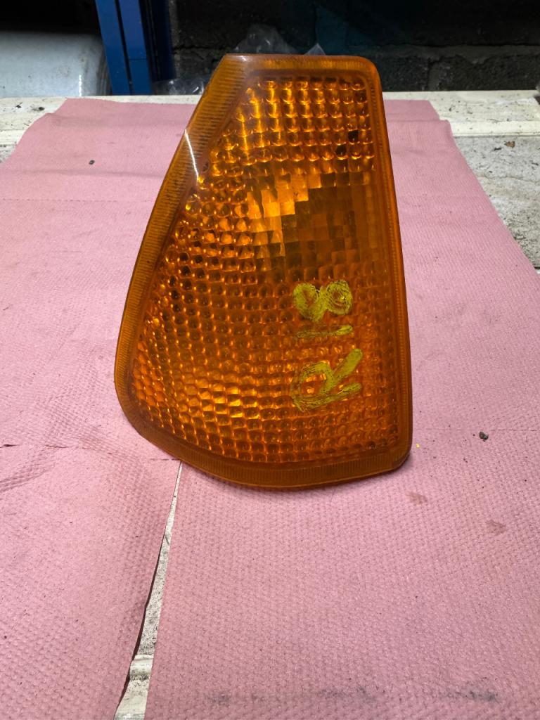 Clignotant RENAULT 18 (R18) LesAnciennes.com