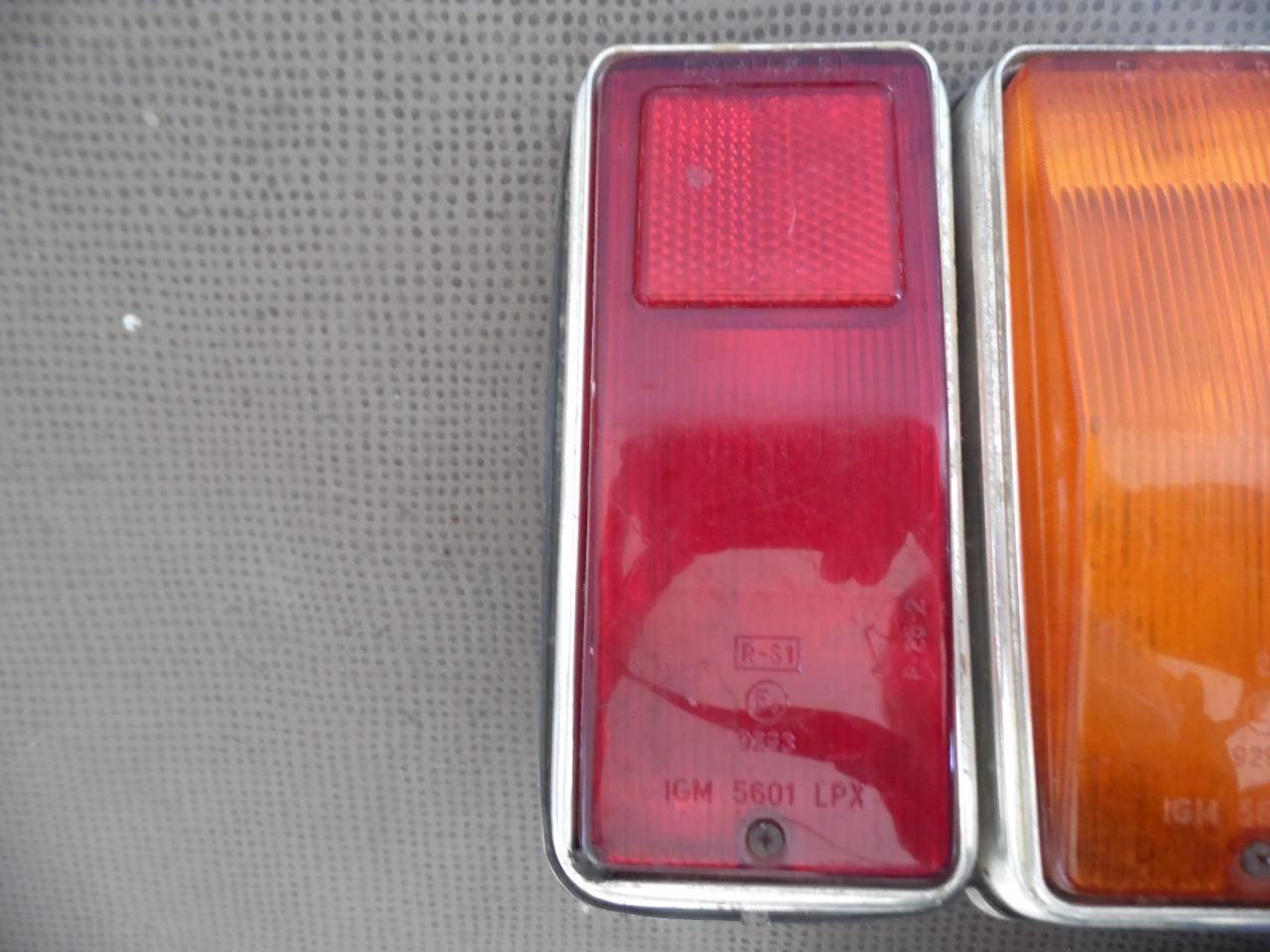 Feu arriere droit FIAT 125 LesAnciennes.com