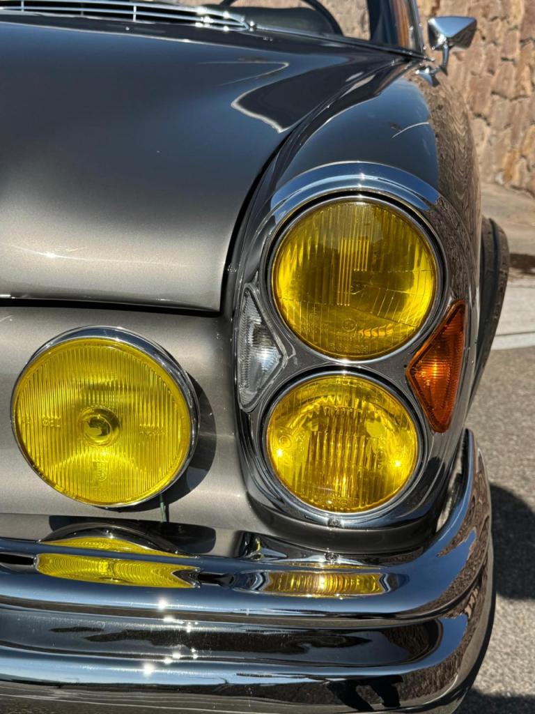 MERCEDES 280 SE Cabriolet Essence - 1968 LesAnciennes.com