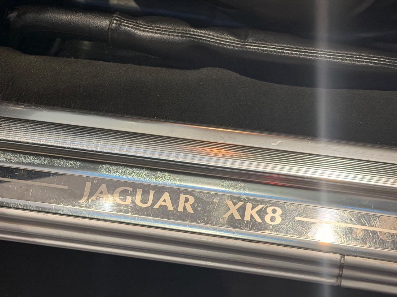 JAGUAR XK8 COUPE 4.0 BVA - 2001 LesAnciennes.com