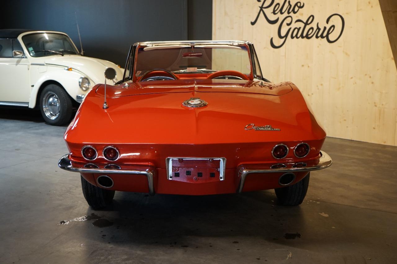 CHEVROLET Corvette C2 Cabriolet 327ci - 1965 LesAnciennes.com