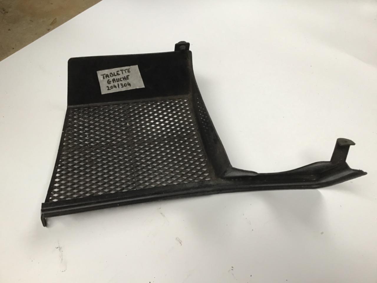 VIDE POCHE CENDRIER TRAPPE PEUGEOT 304/204 LesAnciennes.com