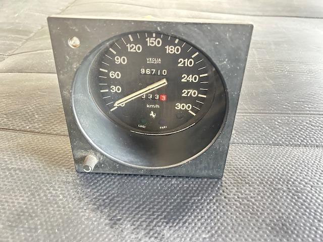 Compteur Ferrari 365/400 LesAnciennes.com