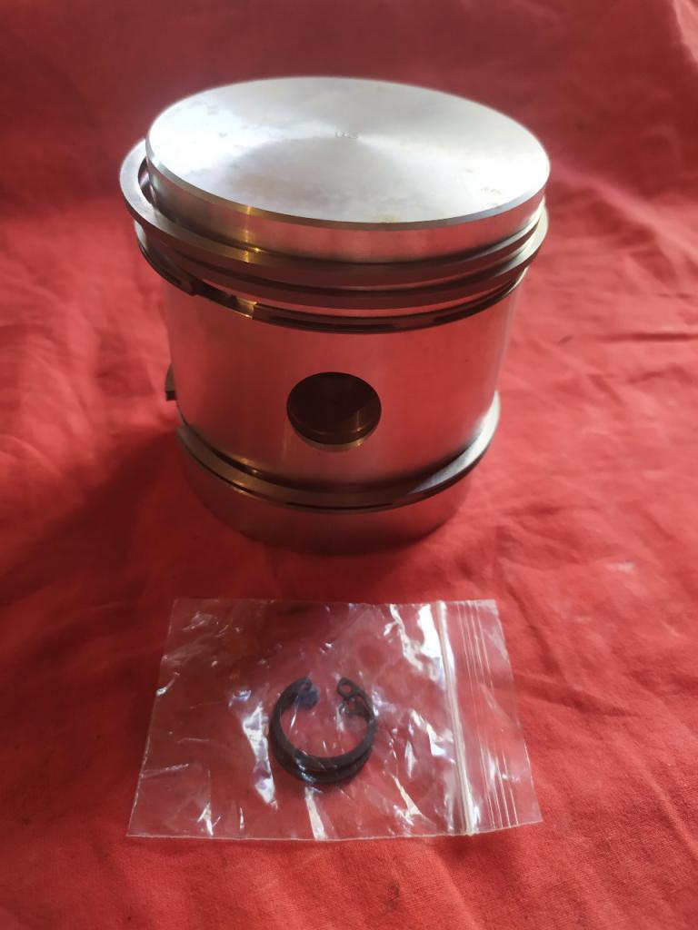 Piston Neuf BSA M20 500 + Segments et circlips LesAnciennes.com