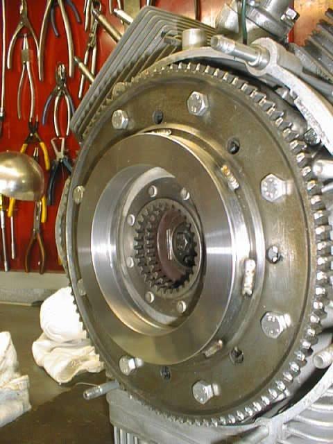 Montage alternateur extérieur sur GUZZI LesAnciennes.com